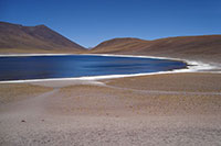Chile - Laguna Miniques mit den wunderschönen Farben