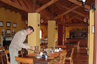 Chile - Ruedi Rüsch und seine Frau betreiben das Weinbaugebiet, das Restaurant und das Gästhaus